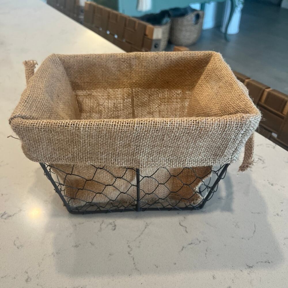 Small chicken wire basket with burlap liner